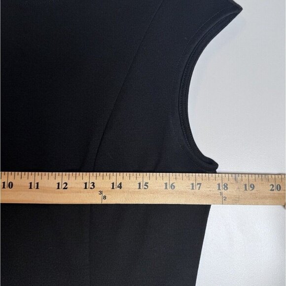 GAP Soft Stretch Black Fit & Flare Dress Size 8 Cap Sleeve Little Black Dress - Picture 2 of 5